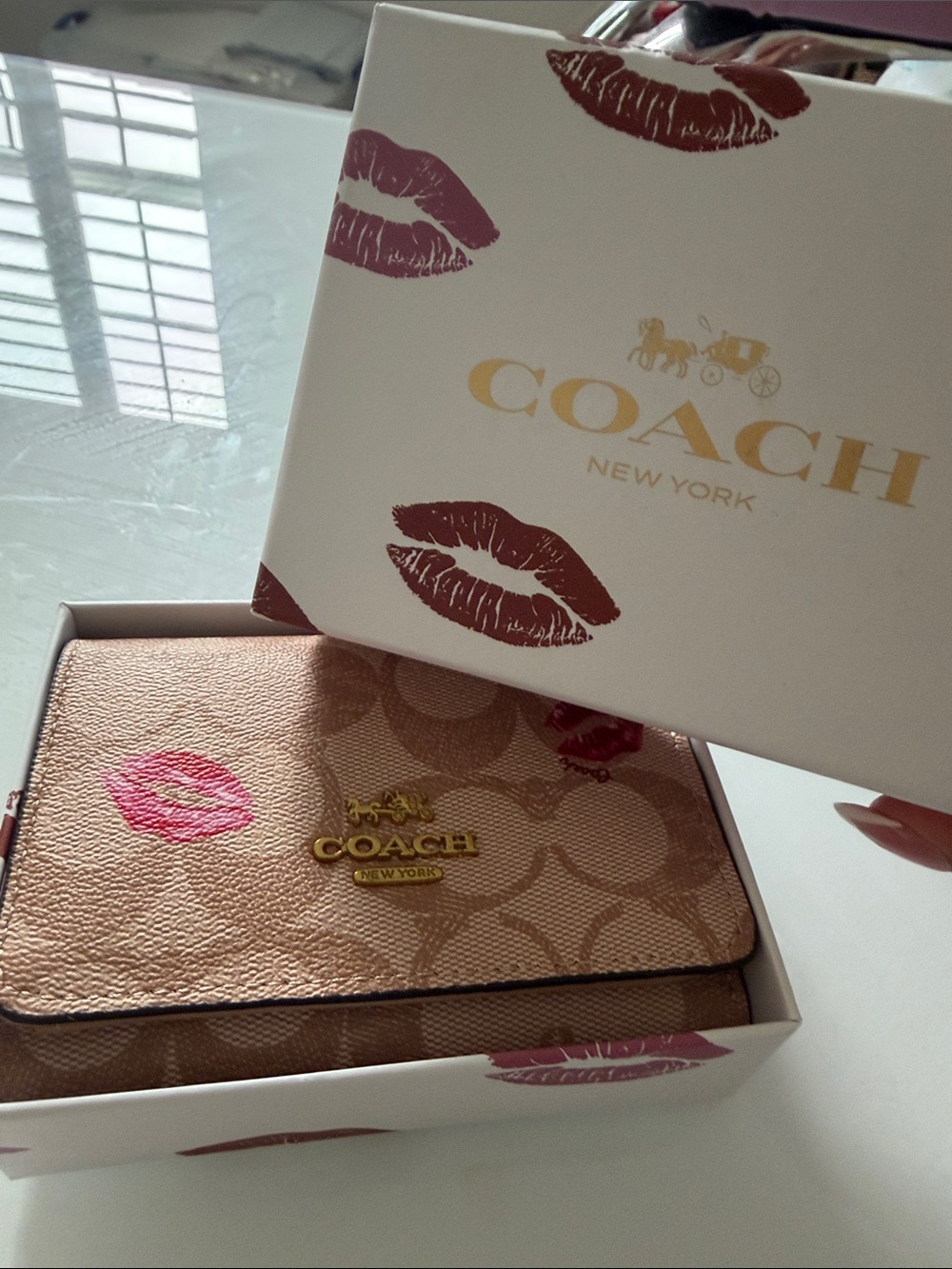 COACH Tan Signature Kiss Print Crossbody with Gold Logo - Picture 10 of 10